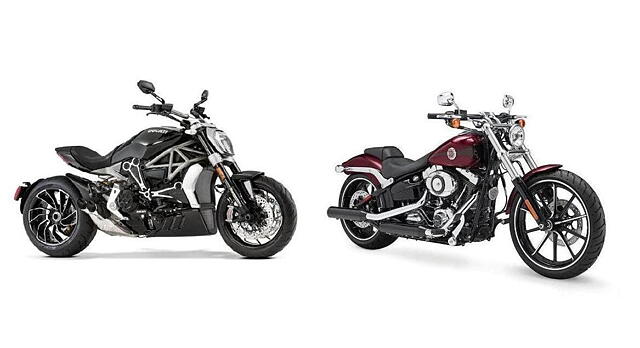  Ducati  XDiavel vs  Harley  Davidson  Breakout Spec 